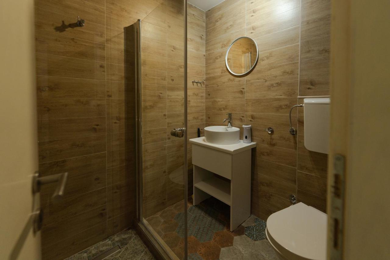 Sleep Hostel Ni Extérieur photo