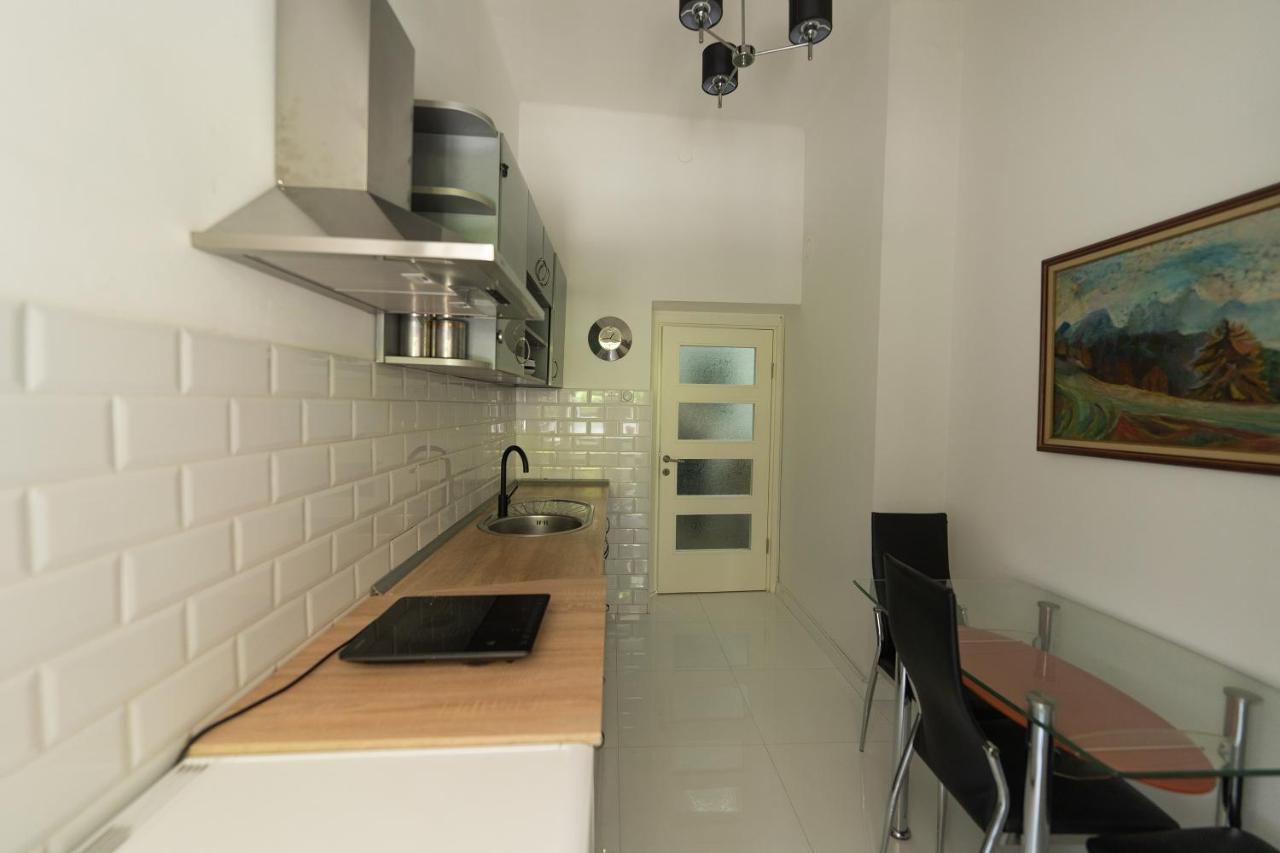 Sleep Hostel Ni Extérieur photo